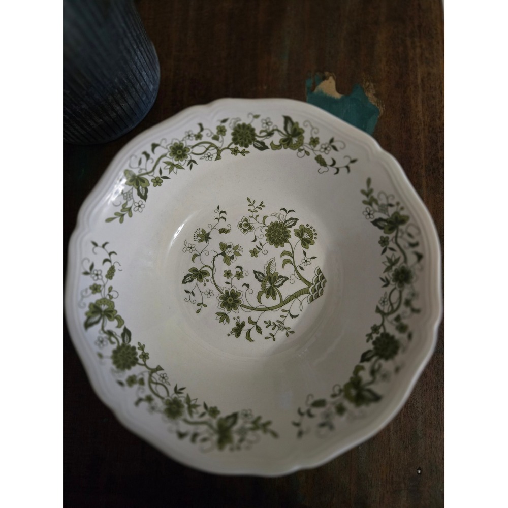 Hankook Korea Stoneware Scalloped Bowl Green Floral Vine White 9 Inch
